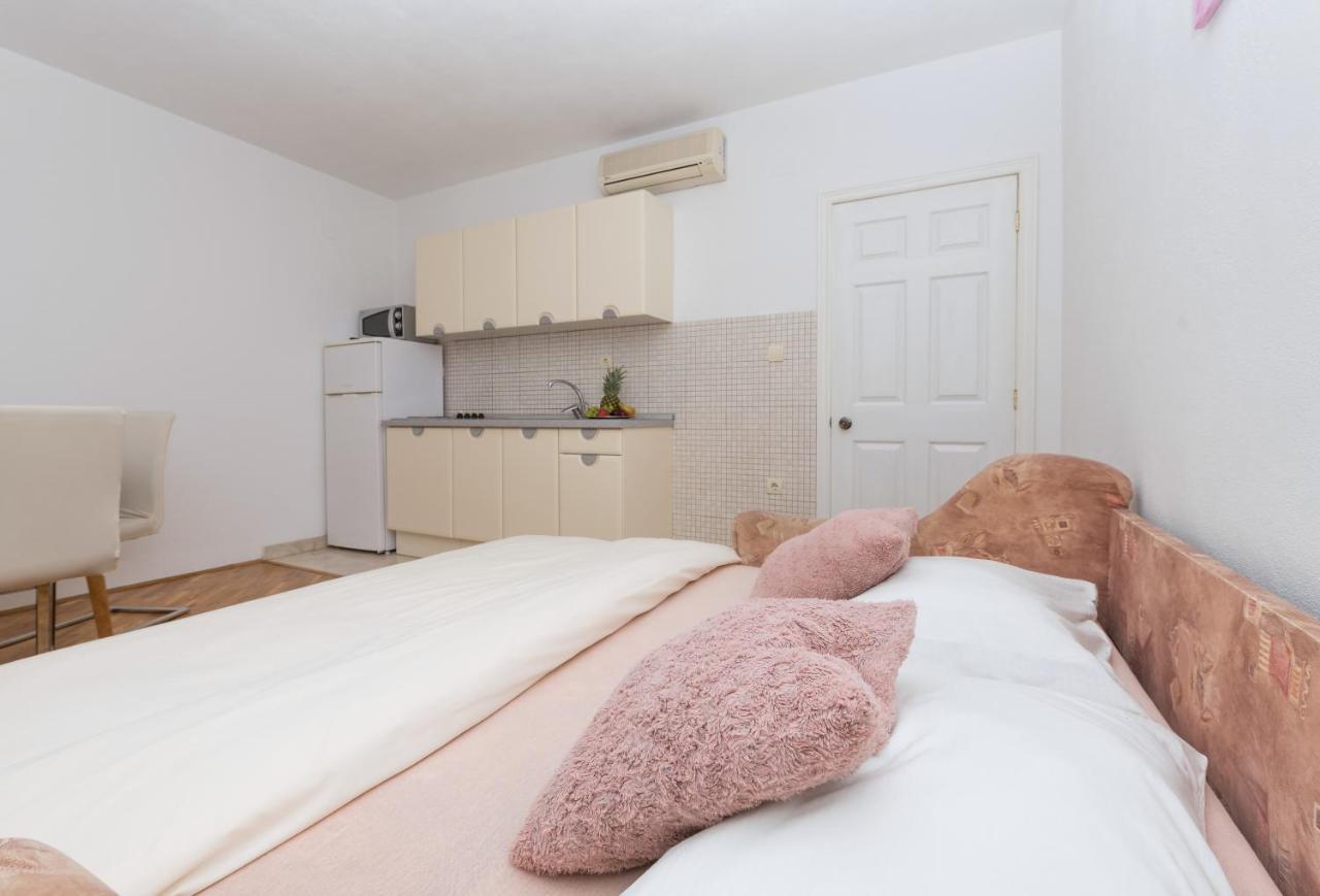 Skiljini Dvori - Apartman Makarska Kültér fotó